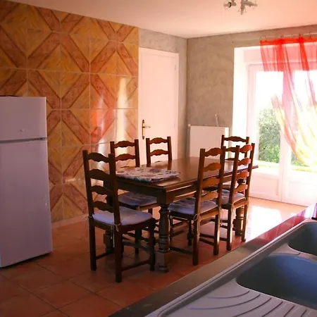 Holiday home Fabyphil Youx